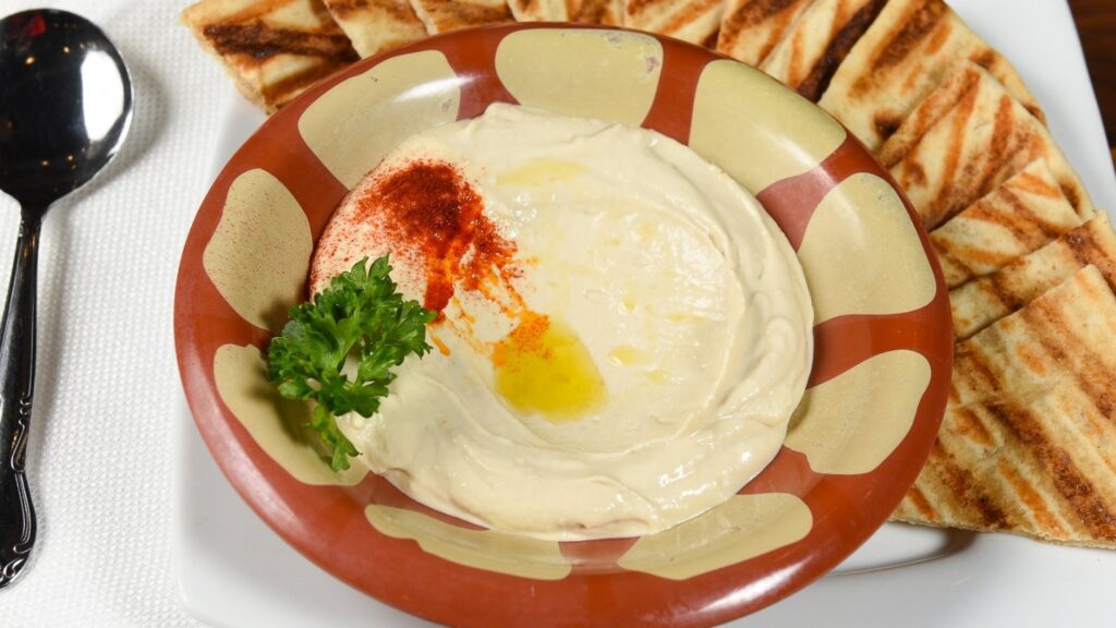 a picture of hummus