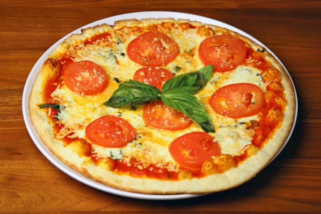 Cafesano offers pizza, pasta, hummus, beef, lamb, and offers vegetarian and gluten-free options.
